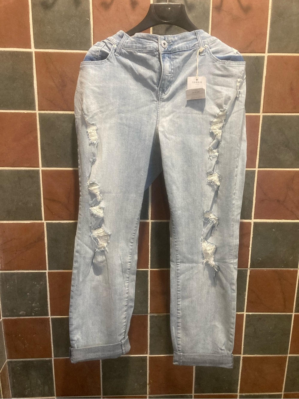 Light Blue Distressed Women’s Jeans - Casual Boyfriend